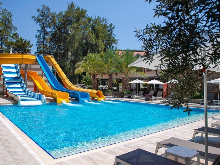 Alanya utazás Quatro Family Club Dem