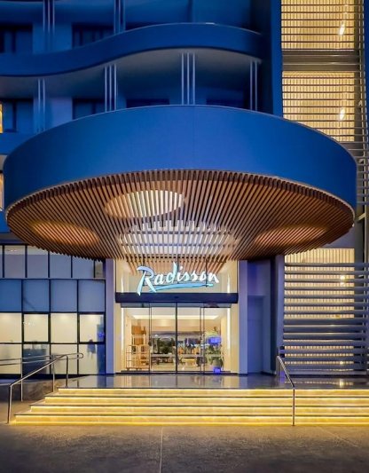 Dél-Ciprus utazás Radisson Beach