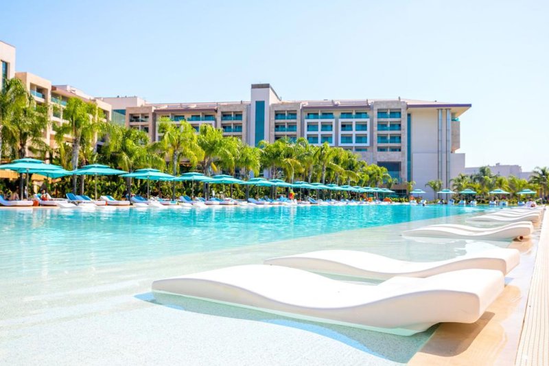 Belek utazás Regnum Carya Golf Resort