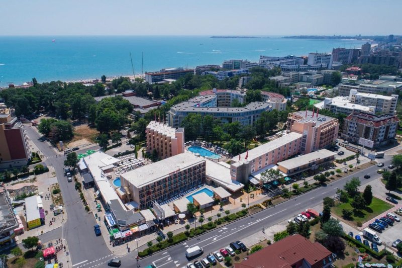 Napospart utazás Riva Hotel