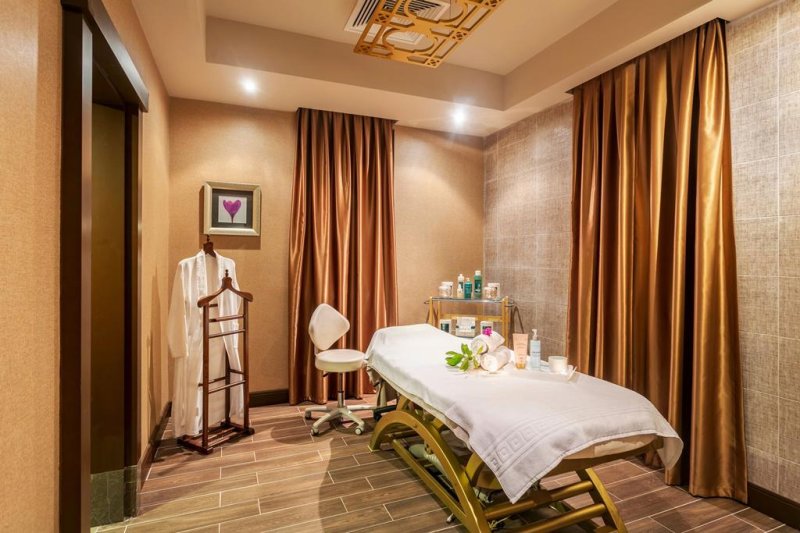 Kemer utazás Rixos Sungate