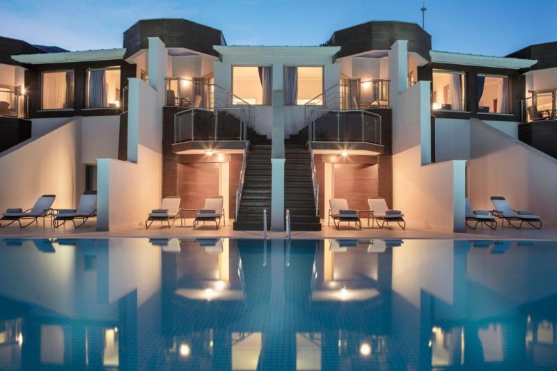 Kemer utazás Rixos Sungate