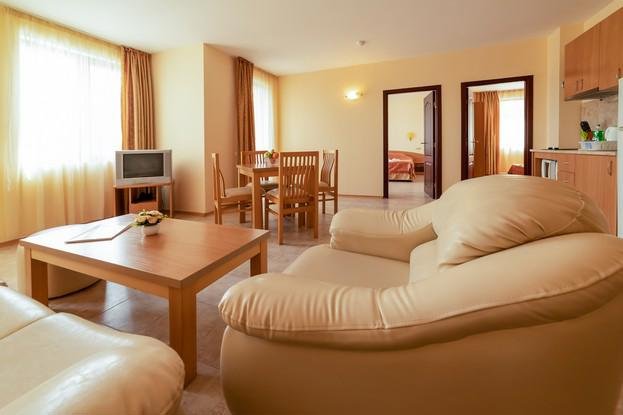 Napospart utazás Rose Village Apart-hotel