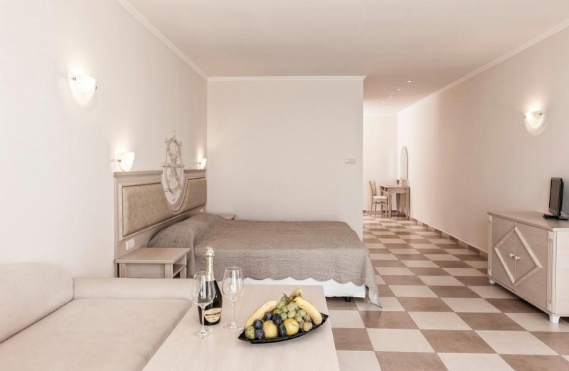 Elenite utazás Royal Bay