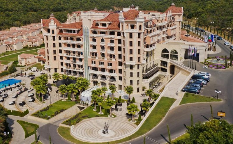 Elenite utazás Royal Castle