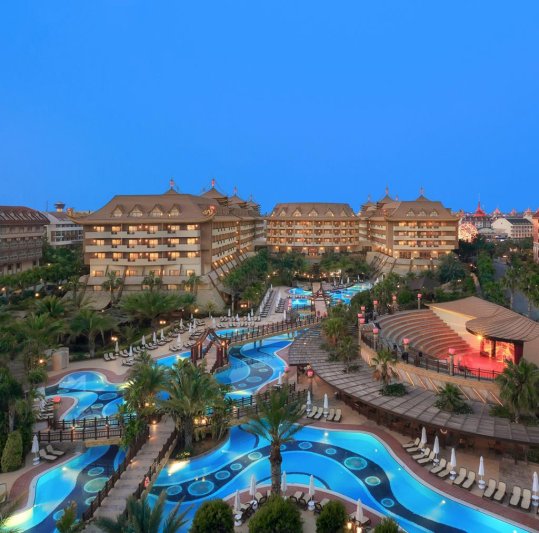 Side nyaralás Royal Dragon