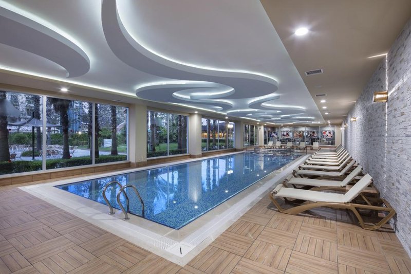 Alanya utazás Royal Garden Select