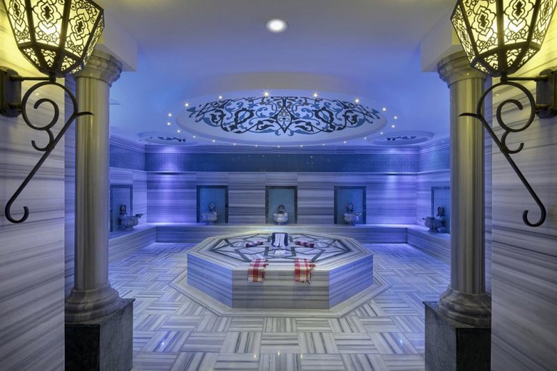 Alanya utazás Royal Garden Select