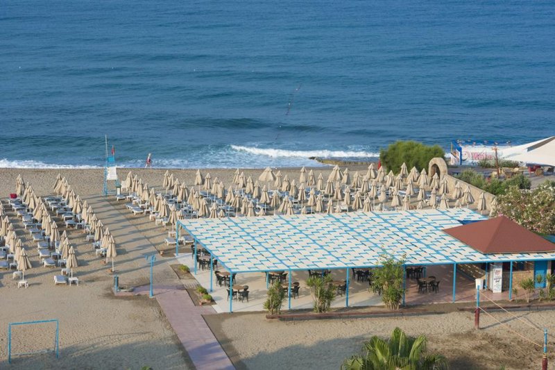 Alanya utazás Royal Garden Select