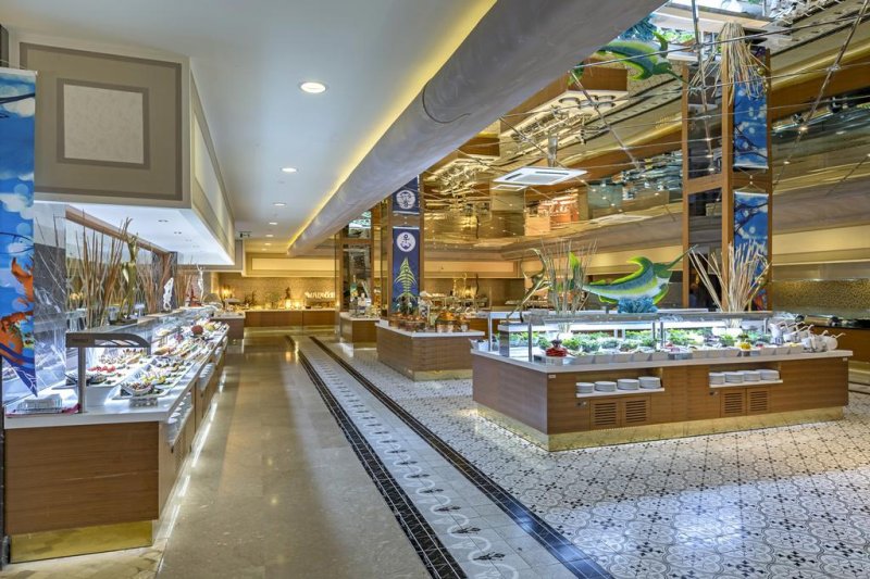 Antalya utazás Royal Holiday Palace