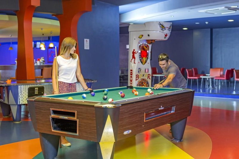 Antalya utazás Royal Wings