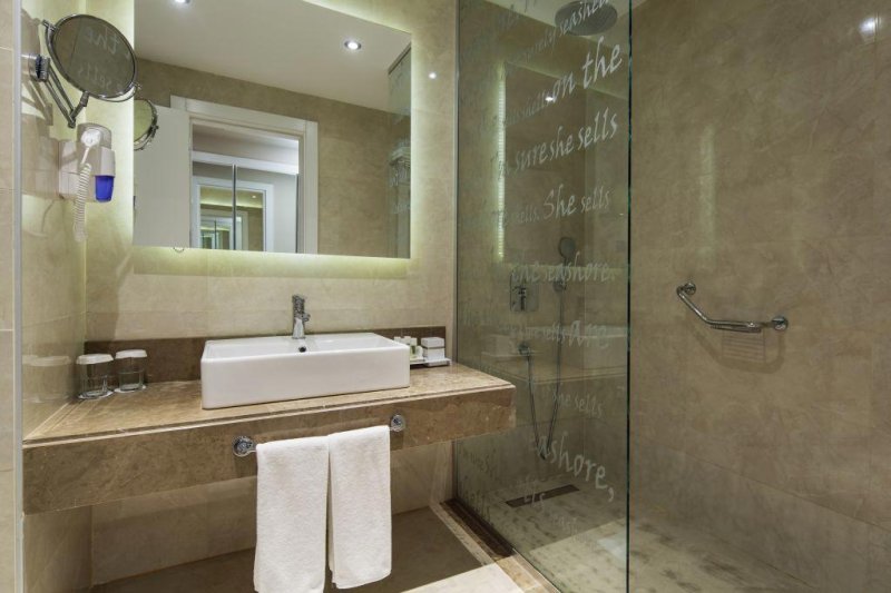 Side utazás Seashell Resort & Spa Hotel