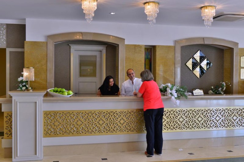 Side utazás Side Crown Serenity