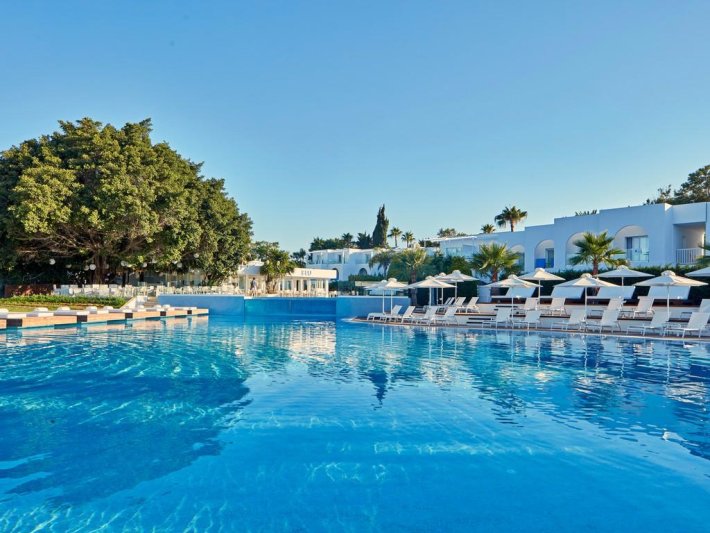Dél-Ciprus utazás So Nice Club Resort