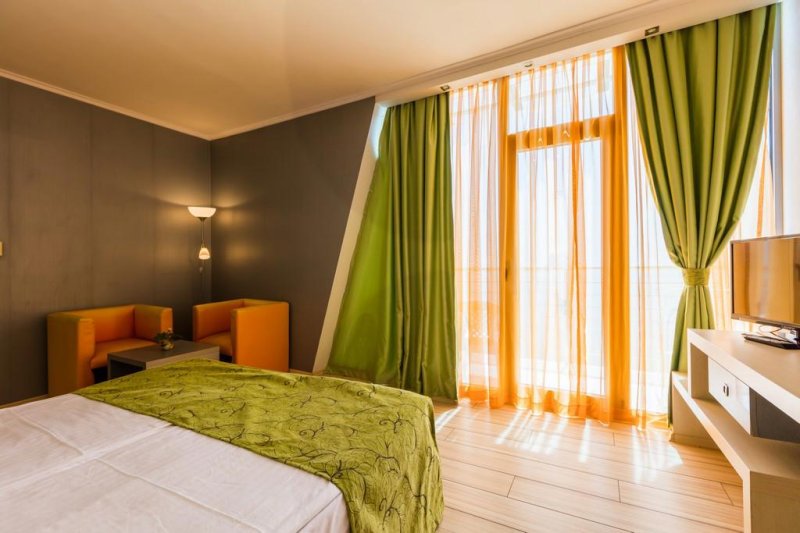 Neszebar utazás Sol Marina Palace