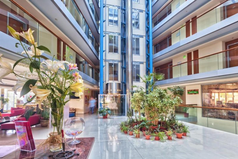 Neszebar utazás Sol Marina Palace