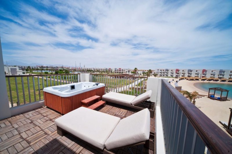 Hurghada utazás Sunrise Grand Select Crystal Bay Resort