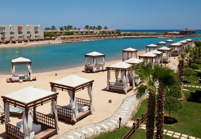 Hurghada utazás Sunrise Grand Select Crystal Bay Resort