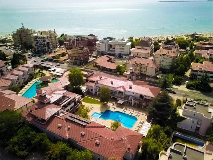 Napospart utazás Sunrise Family Resort