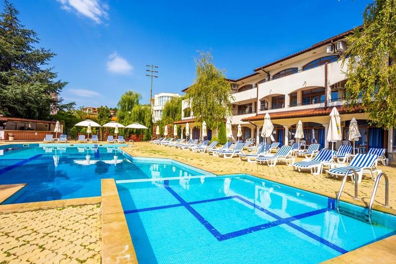 Napospart utazás Sunrise Family Resort