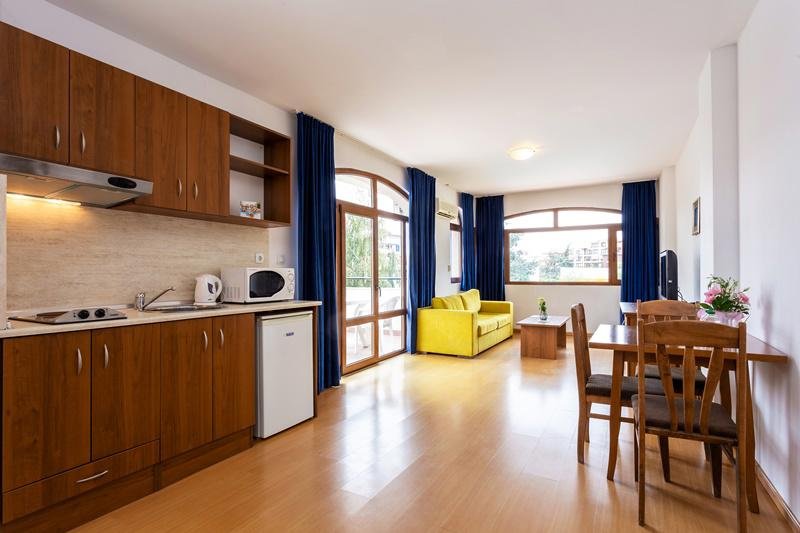 Napospart utazás Sunrise Family Resort