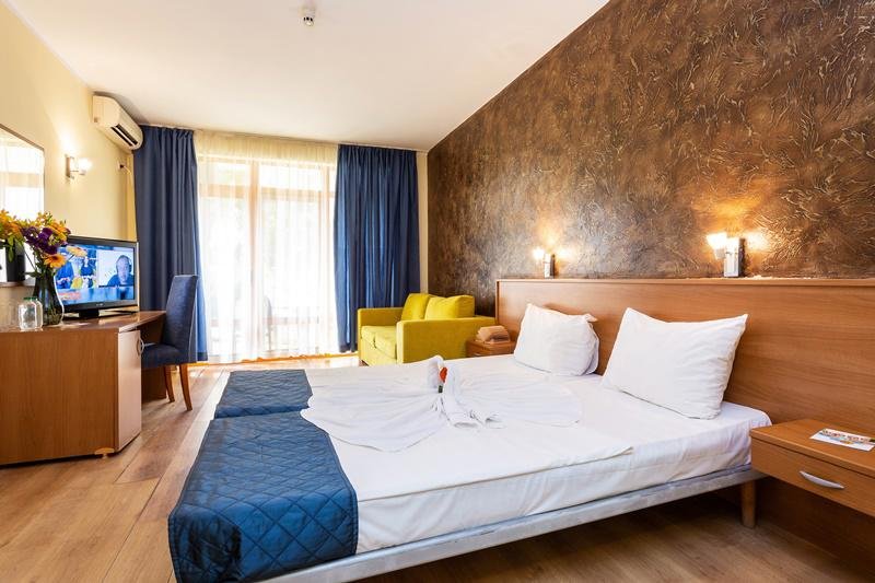 Napospart utazás Sunrise Family Resort