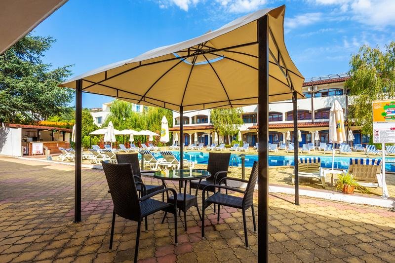 Napospart utazás Sunrise Family Resort