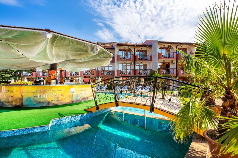 Napospart utazás Sunrise Family Resort