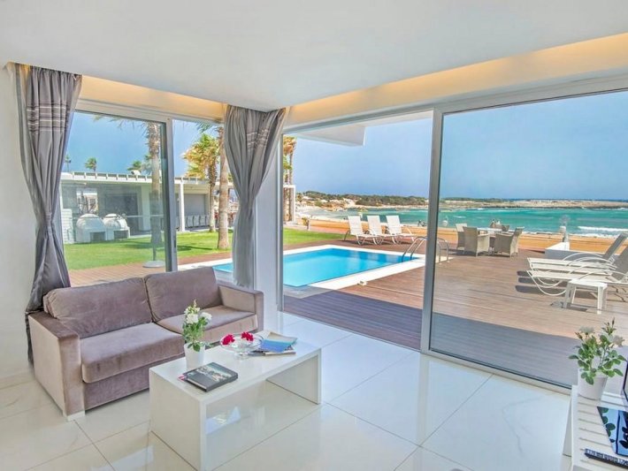 Dél-Ciprus utazás The Dome Beach Hotel & Resort