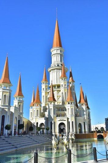 Belek utazás Rixos World The Land of Legends