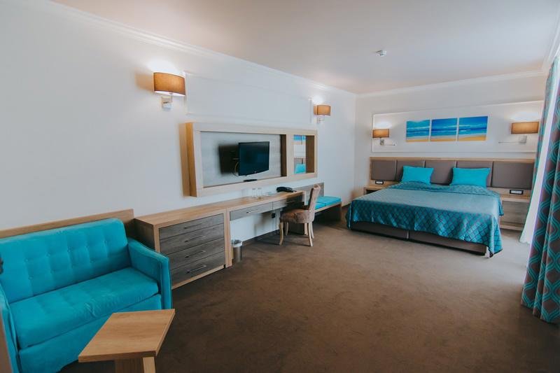 Napospart utazás Tiara Beach Hotel