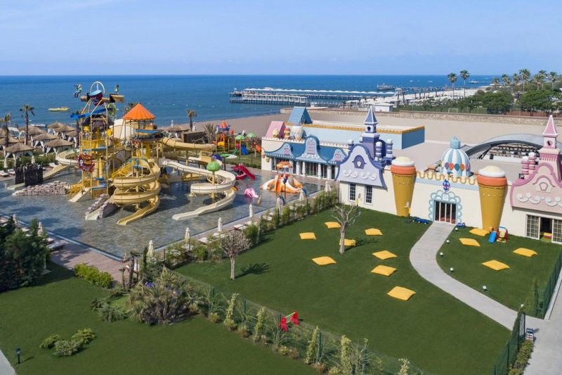 Antalya utazás Titanic Mardan Palace