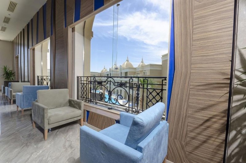 Hurghada utazás Titanic Royal