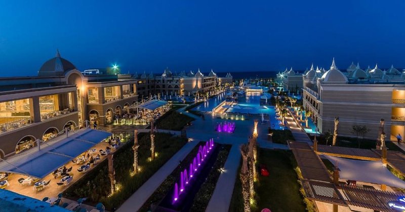 Hurghada utazás Titanic Royal