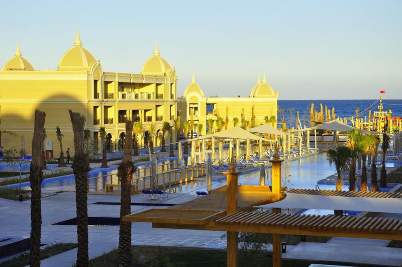 Hurghada utazás Titanic Royal