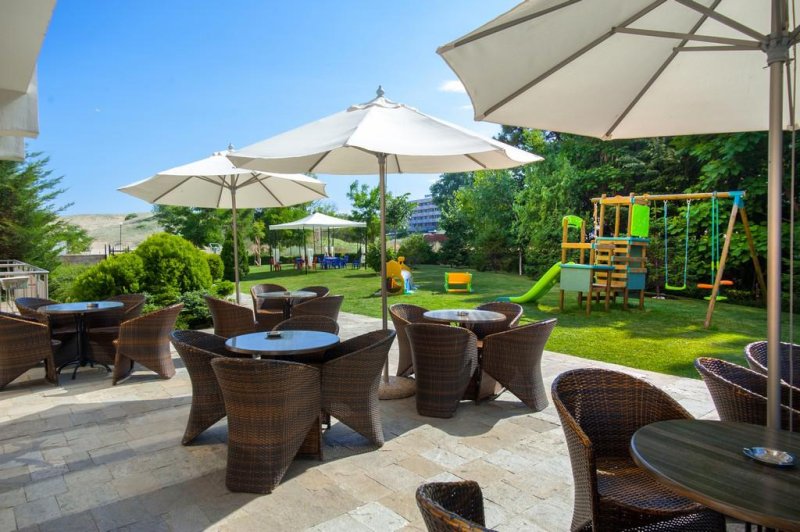 Napospart utazás Viand Hotel