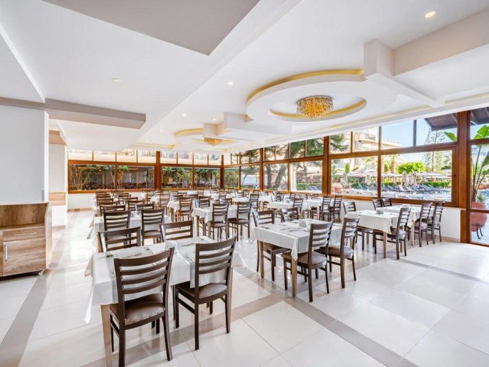 Alanya utazás Titan Garden Hotel