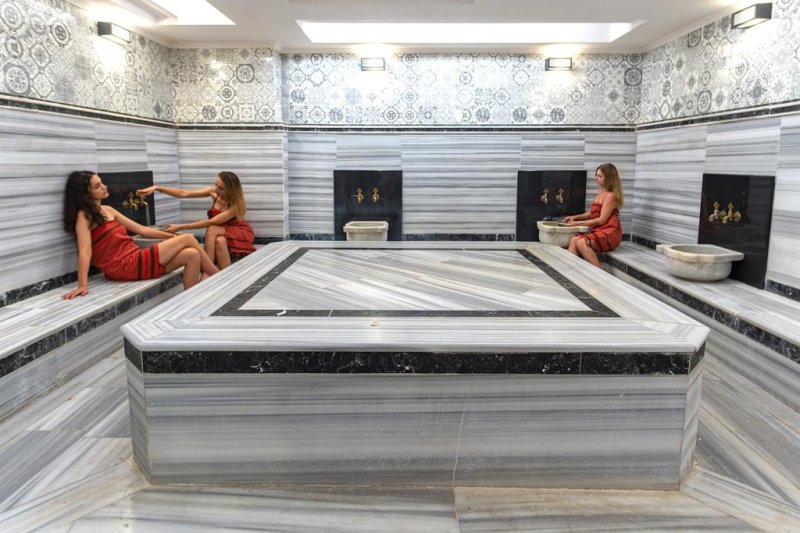 Alanya utazás White City Beach