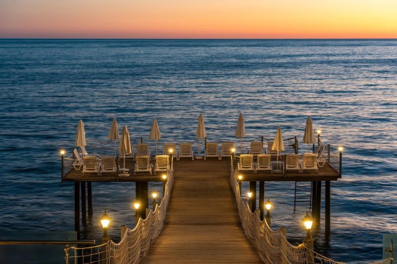 Alanya utazás White City Beach