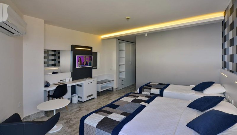 Alanya utazás White City Beach