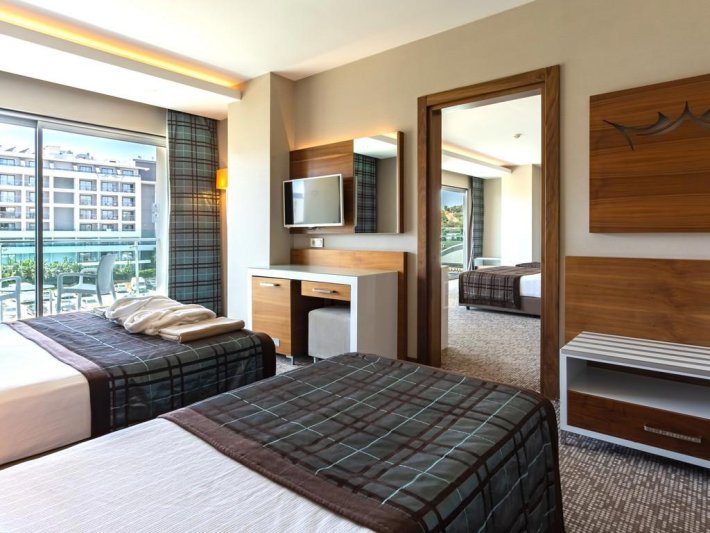 Alanya utazás White City Resort