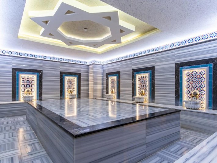 Alanya utazás White City Resort