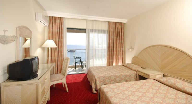 Alanya utazás Aska Just In Beach