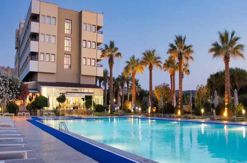 Izmir utazás Babaylon Hotel