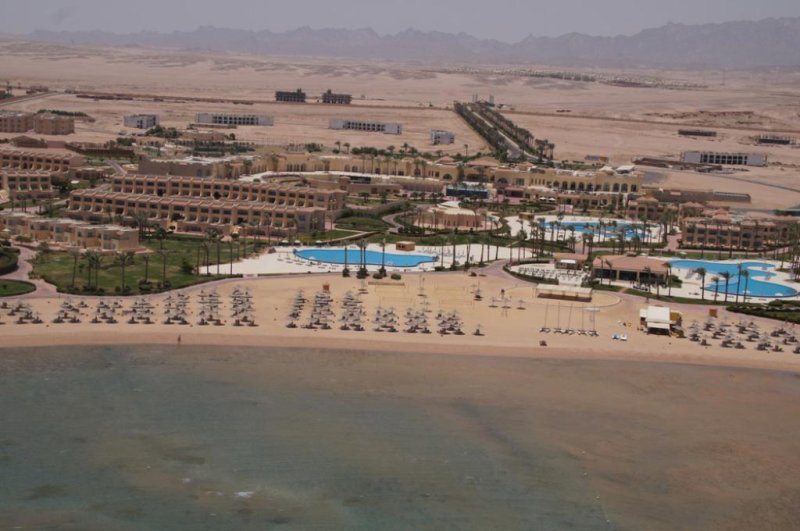 Hurghada utazás Cleopatra Luxury