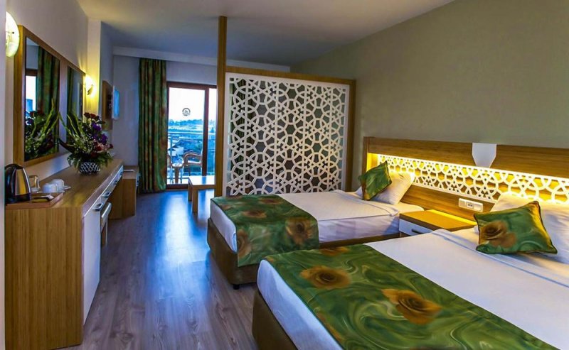 Alanya utazás Eftalia Splash Resort