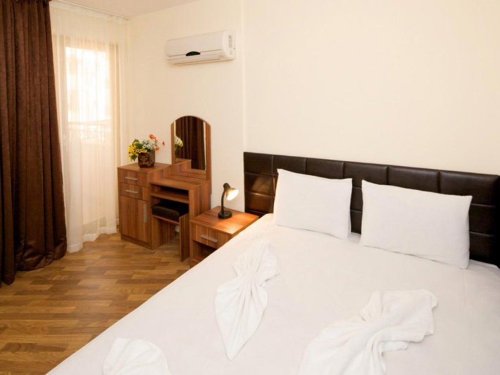 Napospart utazás Golden Ina Hotel