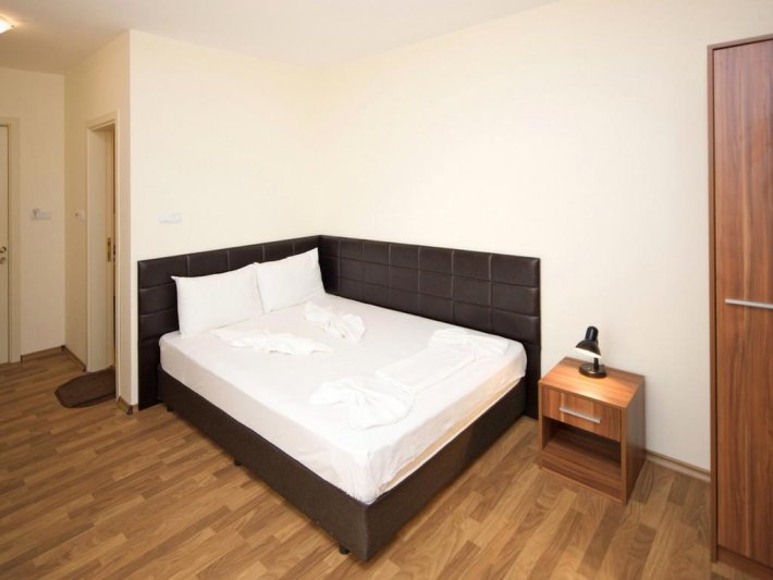 Napospart utazás Golden Ina Hotel