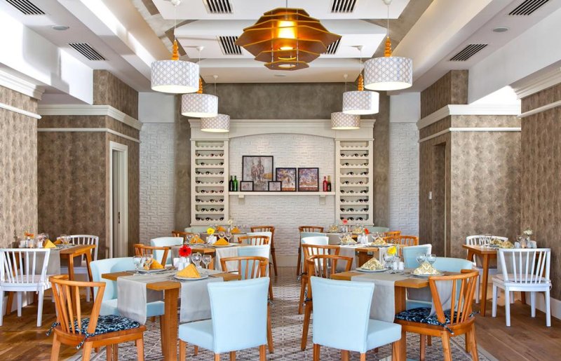 Antalya utazás Grand Park Lara