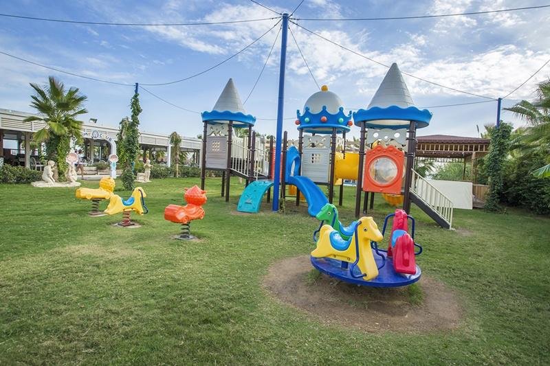 Side utazás J adore Deluxe Hotel & Spa